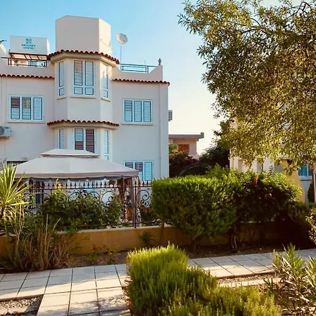 Dublex 3bedroom In Center Kyrenia 200meter To Sea & Swimming