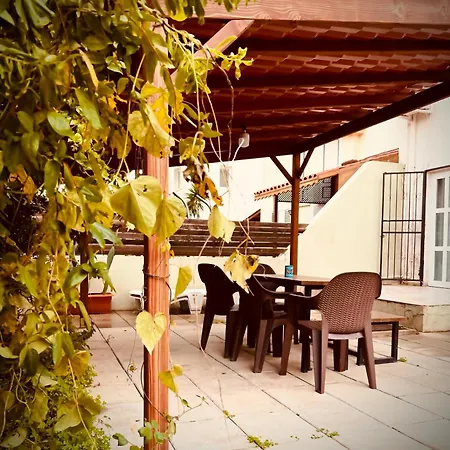 Dublex 3bedroom In Center Kyrenia 200meter To Sea & Swimming Villa
